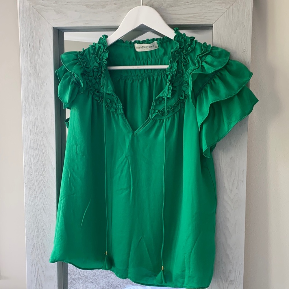 BRAND NEW PANTS STORE BLOUSE!!